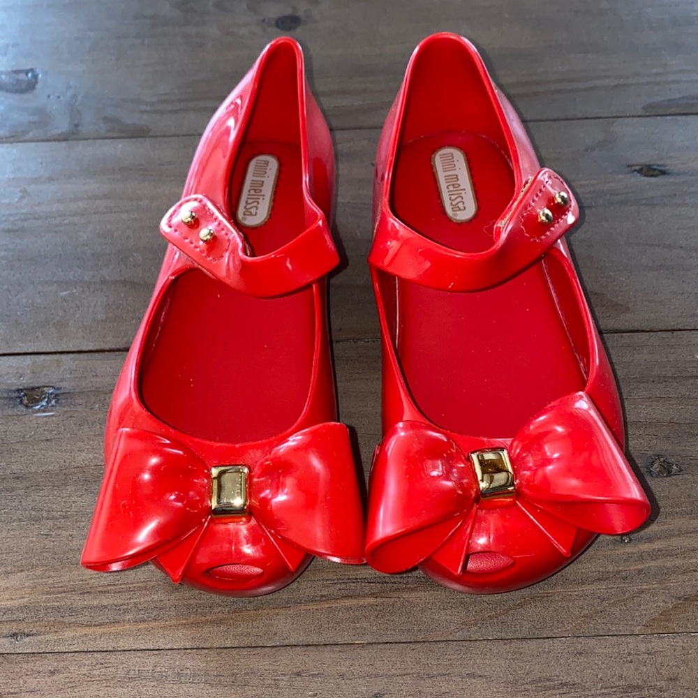 Girls shoes